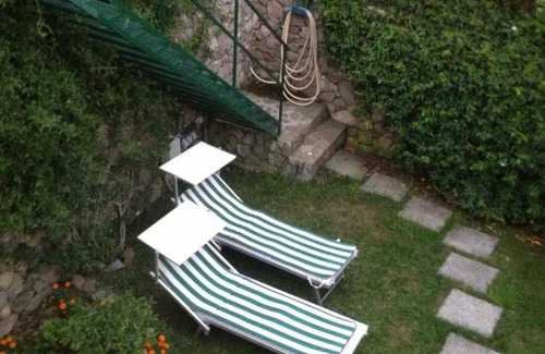 Schiazzano House | Sorrento Villa with garden see view