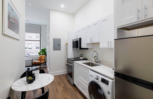 Center City East Apartment | Sosuite Studio Apt w W/d, Gym, Lounge