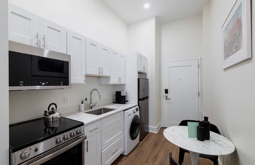 Center City East Apartment | Sosuite Studio Apt w W/d, Gym, Lounge