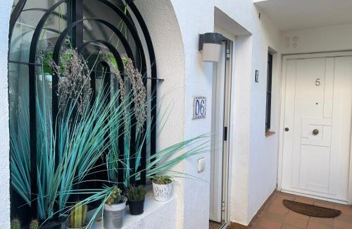 Sotogrande Apartment | Sotogrande Duplex near Polo, best pool view, 2 pools, full south, 7 drive to beaches and Port