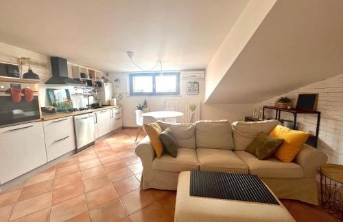Lanciano Apartment | Sotto il Tetto con i Gatti