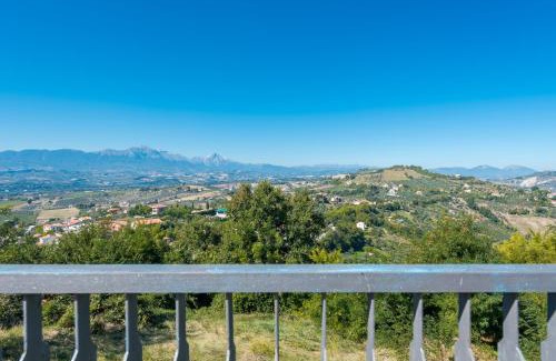 Citta Sant'Angelo Apartment | SOTTO LA PORTA BOREA