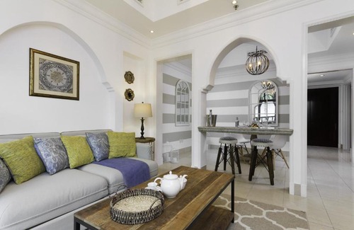 Downtown Dubai Apartment | Souk Al Bahar Al Tajer, Burj Khalifa - Mint Stay
