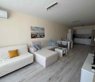 Varna Apartment | South Bay Beach Studio 2