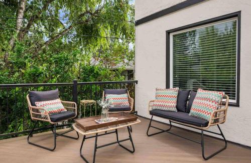 South Burlingame House | South Burlingame Hideaway