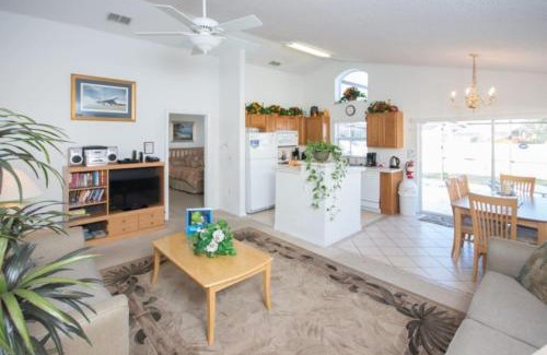 Haines City House | Southern Dunes Villa Vacation Home