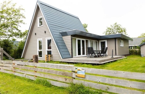 Callantsoog Boat Rental | SP 19 Comfortable holiday residence