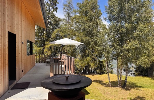 Saint-Pierre-de-Clages Ski Chalet | Spacieux Chalet Neuf Décoré Avec Soins