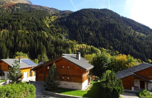 Champagny-en-Vanoise Apartment | Spacieux Triplex pour 12 pers, Terrasse, Cheminée, Garage - FR-1-464-19