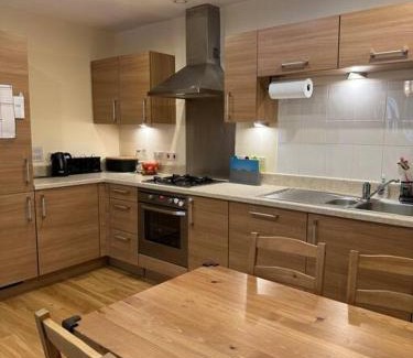 London Borough of Bromley Apartment | Spacious 1BD Orpington Flat, 20 min to Central LDN