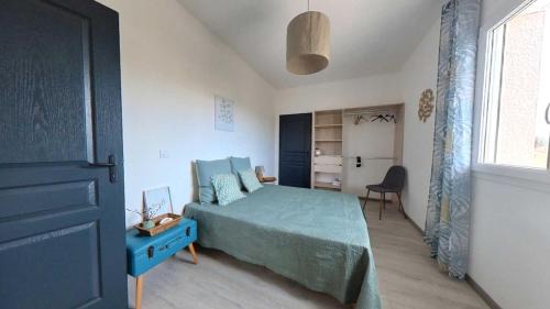 Nezignan-L'Eveque Apartment | Spacious 2 bedroom Apartment with Garden Near Pezenas