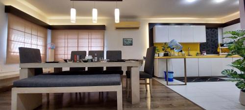 Gulshan-e-Iqbal Villa | Spacious 2BR Portion with Rooftop Gulshan e Iqbal Block 7