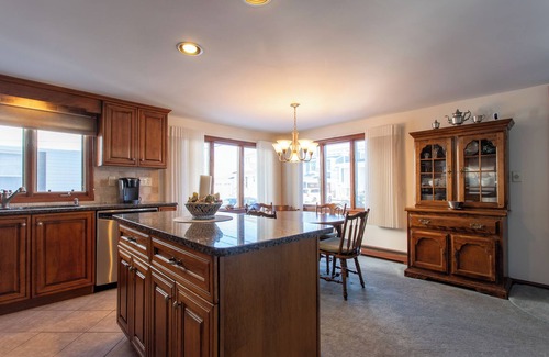 Seabrook Apartment | Spacious 3-bedroom apartment with AC, WiFi in Seabrook Beach