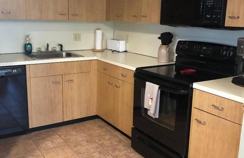 Lincoln Condo | Spacious 3 Bedroom Condo at the Village of Loon Mountain