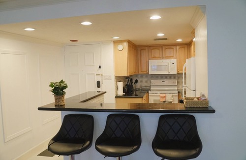 Sharpstown Condo | Spacious 3BR Condo: Perfect Location
