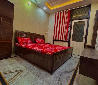 Vaishali Nagar Apartment | Spacious 4BHK house in the heart of the city