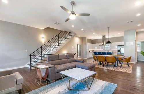 Mid-City Condo | Spacious 4BR 10 Min to French Quarter