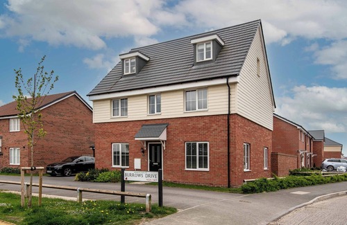 Bingham House | Spacious 5 Bed Home with Sustainable Features
