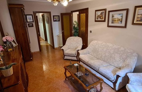 Albacete Apartment | Spacious and clean apartment with two bathrooms