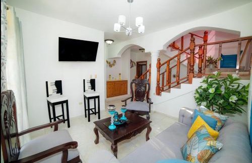 Barrio Las Yaguitas Villa | Spacious and secure villa
