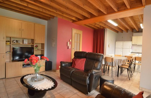Arimont Cottage | Spacious Baugnez Cottage