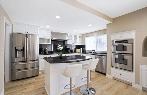 Garden Grove House | Spacious Clean Home w/Quality Furniture close to Disneyland & Huntington Beach!