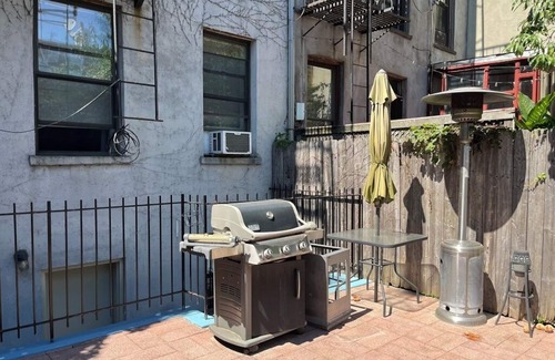 Clinton Hill Apartment | Spacious! Comfy, 2BR/2Bath, Duplex - w/Private Garden in Clinton Hill, Brooklyn