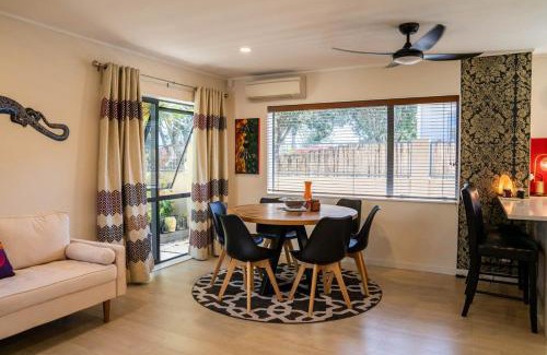 Eastern Beach House | Spacious Eastern Beach Home by Zodiak Stays