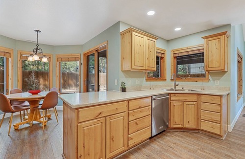 Flagstaff House | Spacious, Exquisite, Mountain Home! Prime Flagstaff Location!