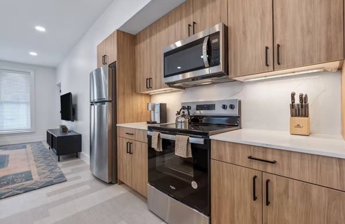Main - Military Plaza Hotel | Spacious Family Escape Near The Alamo | Pet-Friendly & Centrally Located