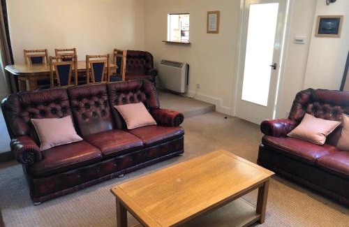 Scalloway Apartment | Spacious home by the sea in Scalloway.