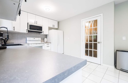 Thornhill House | Spacious Home In Heart Of Thornhill