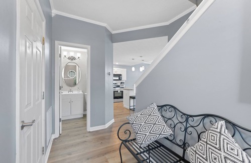Georgetown House | Spacious King Suite/Game Room/Patio/Firepit