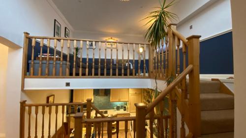 Swanage Apartment | Spacious luxury flat in Swanage, close to beach with parking