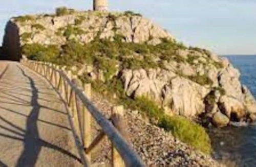 Castello de la Plana House | Spacious Mediterranean Villa with Pool