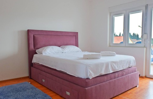 Tivat Apartment | Spacious Nature View Flat Near Porto Montenegro