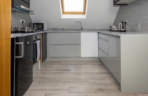 Reading City Centre Apartment | Spacious New One Bed Flat in the Heart of Reading