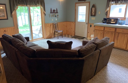 Hayward Cabin | Spacious Northwoods Home -Snowmobiler’s Haven!