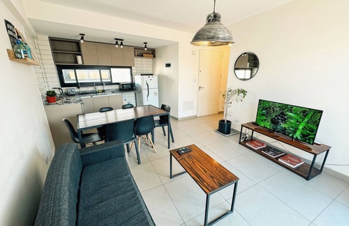 Villa Crespo Condo | Spacious Penthouse in excellent Area by BT Homes