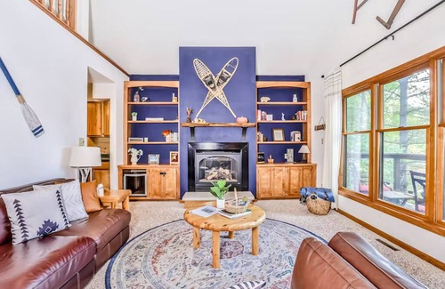 Lac du Flambeau House | Spacious Pet-Friendly Lake Home with 2 Kitchens – Perfect for Family Gatherings