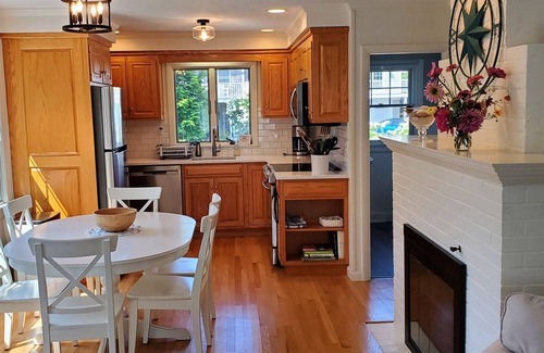 West Chatham House | Spacious, private cottage just a few minutes walk to Ridgevale Beach!