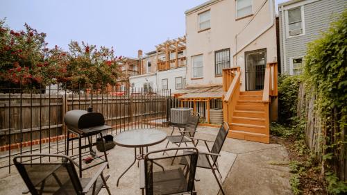 Park View Villa | Spacious, Relaxing and Gorgeous 5BD 5BA House in DC