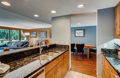 Lakeside Village Condo | Spacious Remodel, 4br, Minutes To Conf Center & Slopes! 4 Bedroom Condo by RedAwning