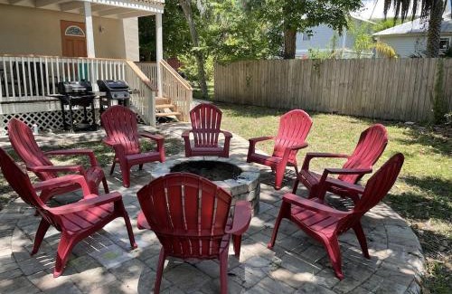 Lincolnville House | Spacious renovated 4br downtown home w firepit sleeps 8+