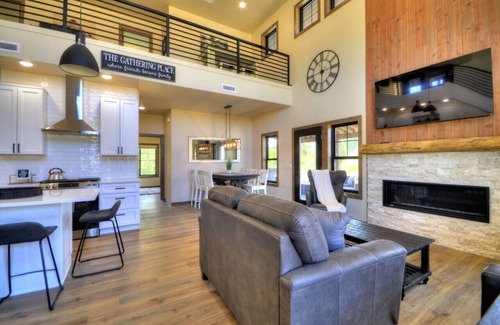 Red Lodge House | Spacious Retreat w/Rooftop Patio
