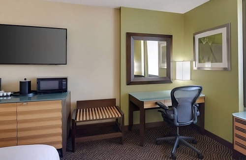 San Jose Hotel | Spacious Suites & Services! Minutes To Peralta Adobe Fallon House Historic Site