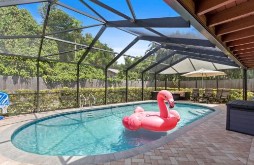 Largo House | Spacious & Sunny Family Gem - Heated Pool, Firepit and Game Room