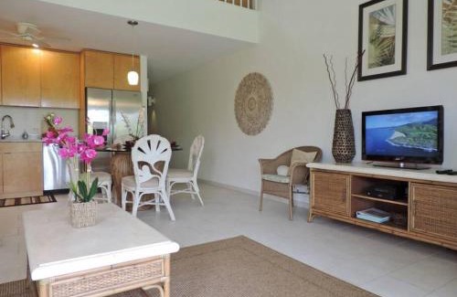 Kahuku House | Spacious Townhouse by the beach