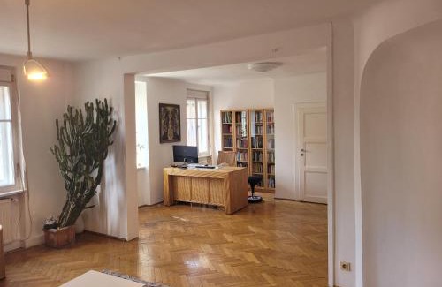Graz City Centre Apartment | Spacious Urban Home l Self Checkin