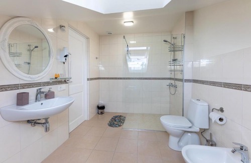 Pleskodale Hotel | Spare Hotel and Bowling